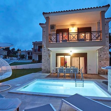 Earthy Boutique Luxurious House -Marble Luxury House Villa ปัลลูรี ภายนอก รูปภาพ