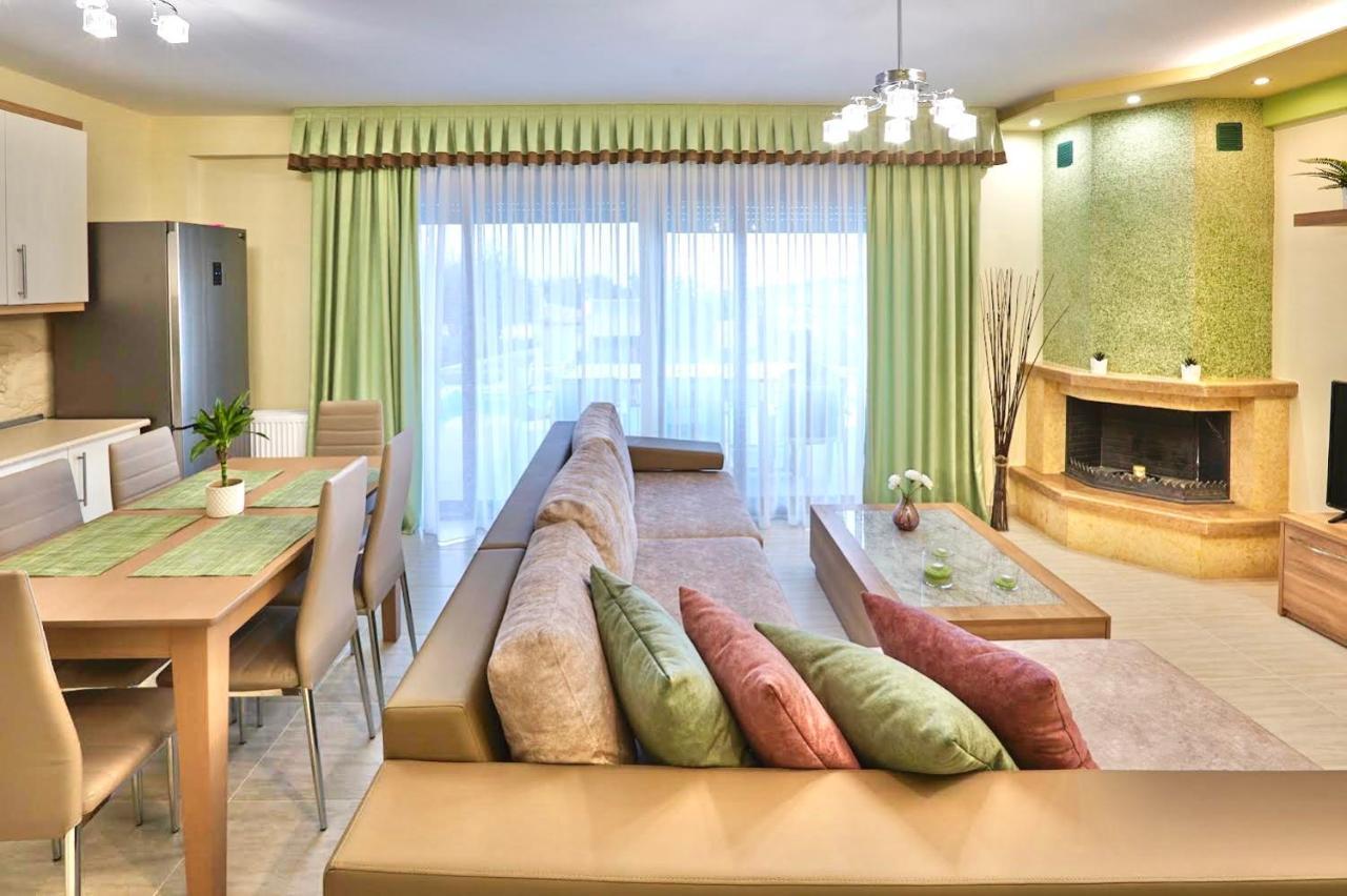 Earthy Boutique Luxurious House -Marble Luxury House Villa ปัลลูรี ภายนอก รูปภาพ