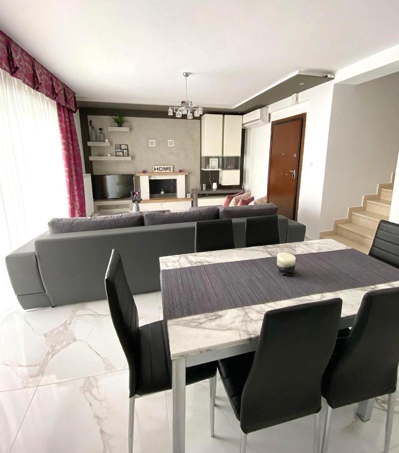 Earthy Boutique Luxurious House -Marble Luxury House Villa ปัลลูรี ภายนอก รูปภาพ